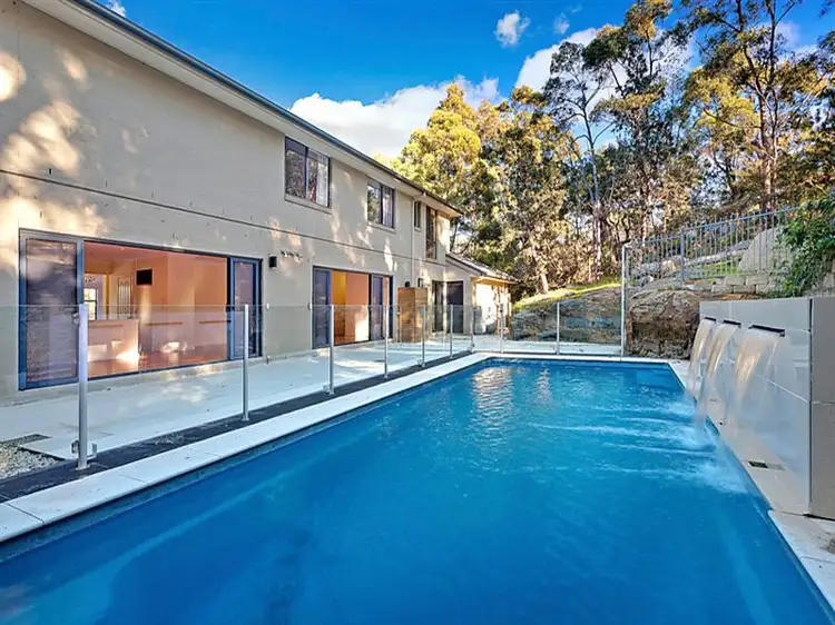 4b Minkara Rd