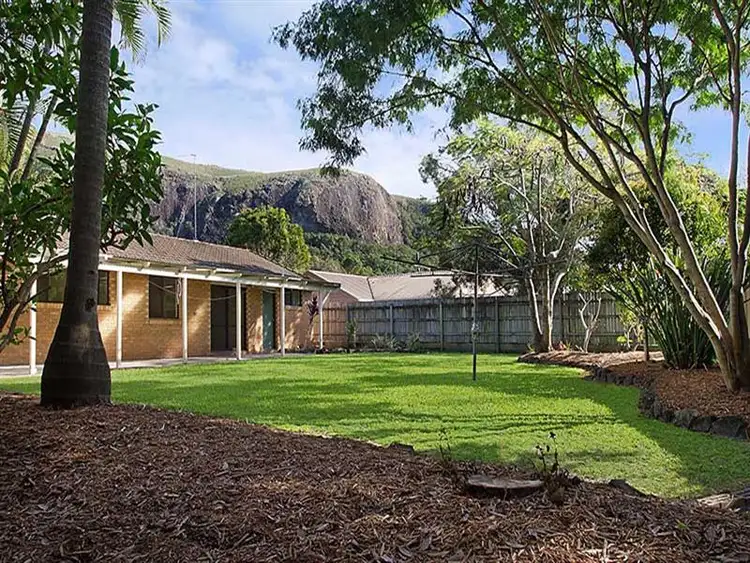 4 Jarnahill Dr, Mount Coolum QLD