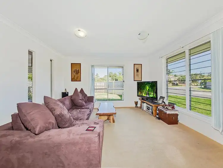 Second view of Homely house listing, 1 Jackwood St, Thornlands QLD