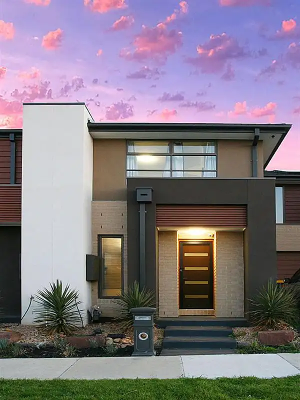 3 Dalziel Dr, Mernda VIC