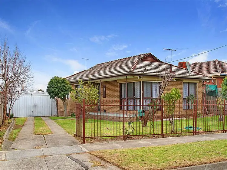 Main view of Homely house listing, 15 Dallas Dr, Lalor VIC