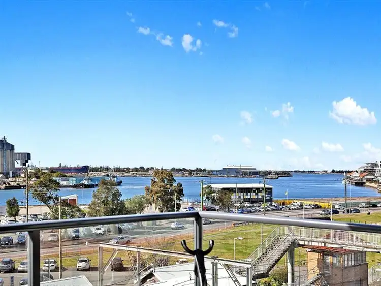 Main view of Homely unit listing, 4401/25 Beresford St, Newcastle NSW