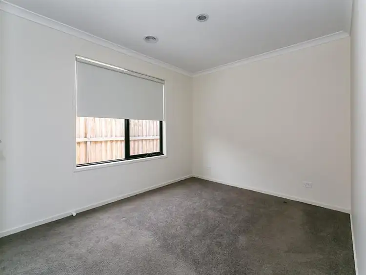 Seventh view of Homely house listing, 7 Maple Cl, Melton West VIC