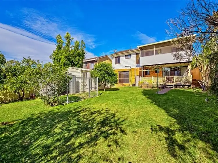 Second view of Homely house listing, 3 Welwyn Gr, Point Clare NSW