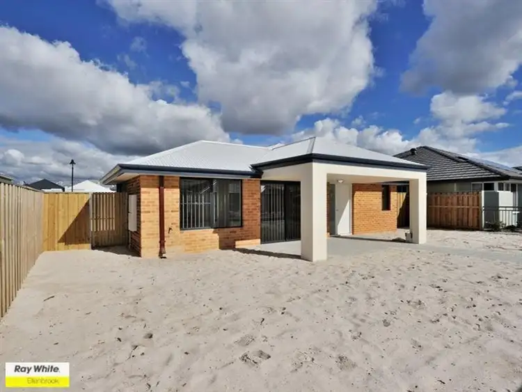 7 Newland Rd, Ellenbrook WA