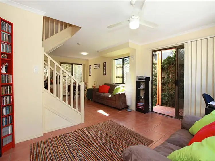 Main view of Homely unit listing, 2/130 Hamilton Rd, Moorooka QLD
