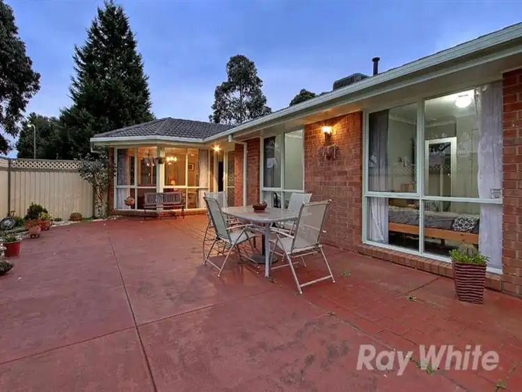 4 Meadowview Ct, Ferntree Gully VIC