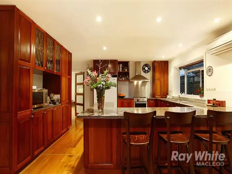 Fifth view of Homely house listing, 10 Hill Ct, Macleod VIC