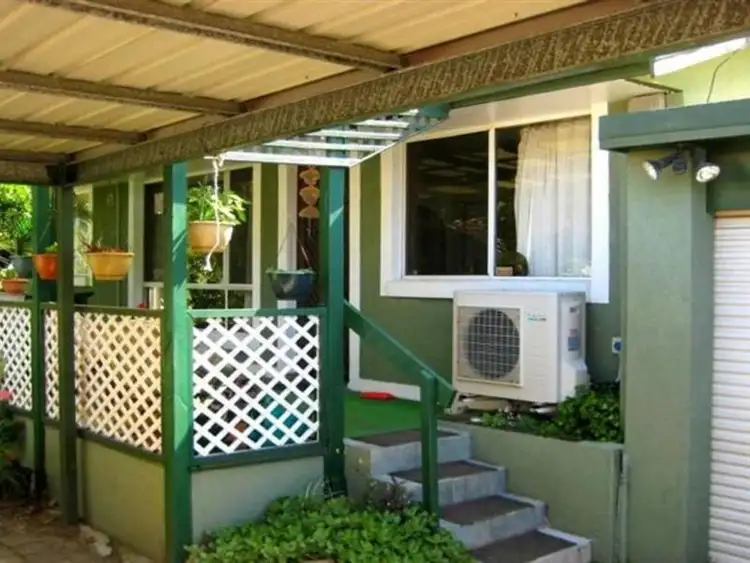 2/54 Walton St, Southport QLD