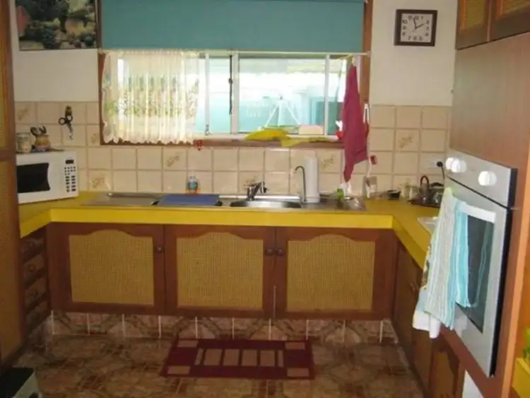 Fifth view of Homely unit listing, 2/54 Walton St, Southport QLD