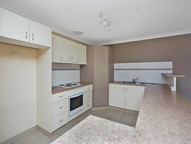 Fifth view of Homely unit listing, 4/107 Sunshine Blvd, Mermaid Waters QLD