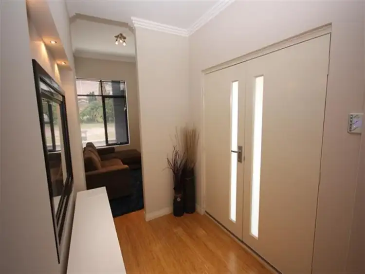 Sixth view of Homely house listing, 9a Holdhurst Way, Morley WA