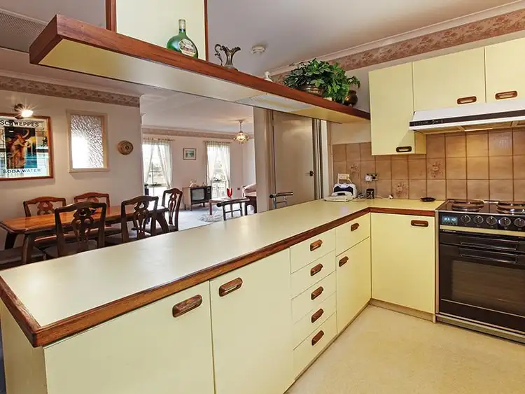 Fifth view of Homely house listing, 84 Reynolds Rd, Belmont VIC