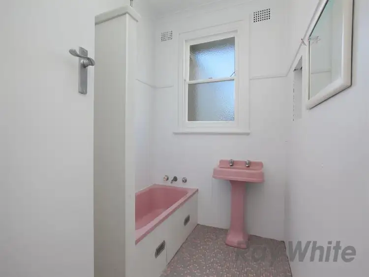 Seventh view of Homely house listing, 10 Woods St, Redhead NSW