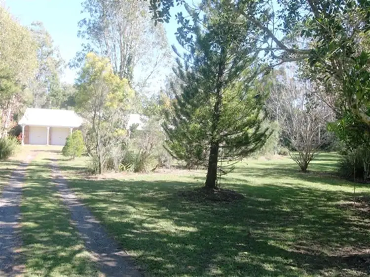 19 Richards Rd, Camp Mountain QLD