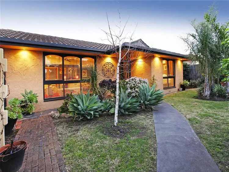 3 Sherbourne Tce, Newtown VIC