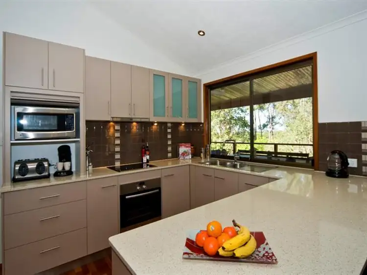 26 Tamworth Dr, Helensvale QLD