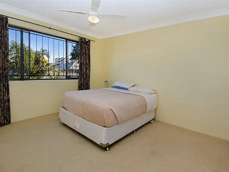 Fifth view of Homely unit listing, 2/22 Isedale St, Wooloowin QLD