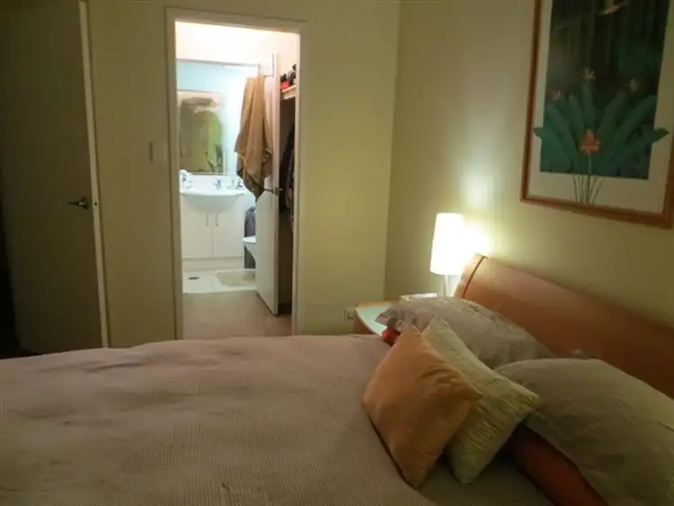 Sixth view of Homely unit listing, 2/26 Balowrie St, Hamilton QLD