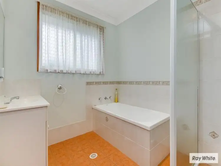 Sixth view of Homely house listing, 19 Hallam Cl, Kanahooka NSW