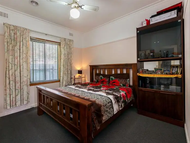 Fifth view of Homely house listing, 5 Stewart St, Thomastown VIC