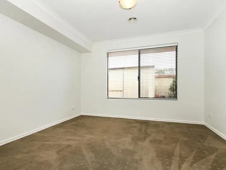 Sixth view of Homely house listing, 8 Nutbush Ct, Thornlie WA