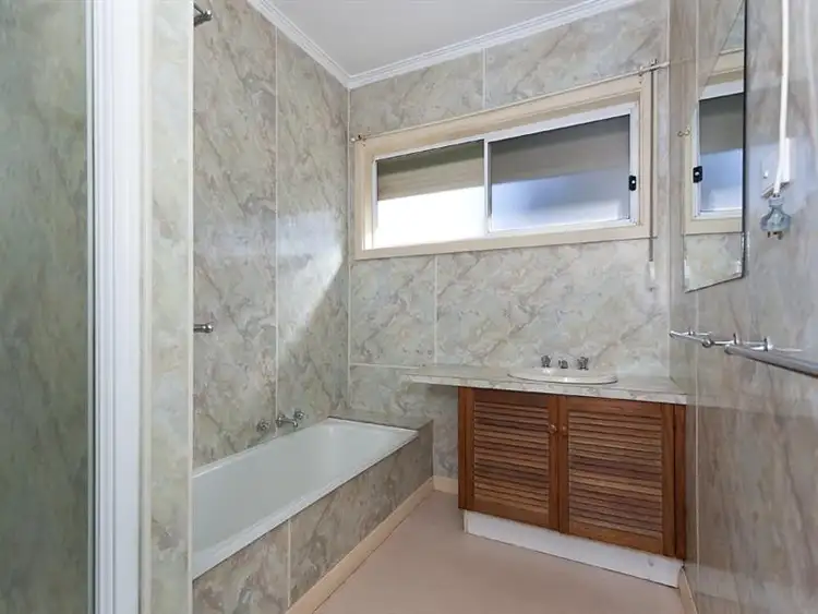 Seventh view of Homely house listing, 17 Griffith St, Bacchus Marsh VIC