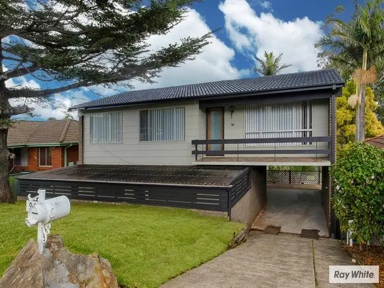 96 Tait Ave, Kanahooka NSW