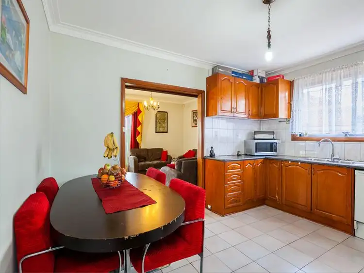 Fifth view of Homely house listing, 113 Kingsway Dr, Lalor VIC