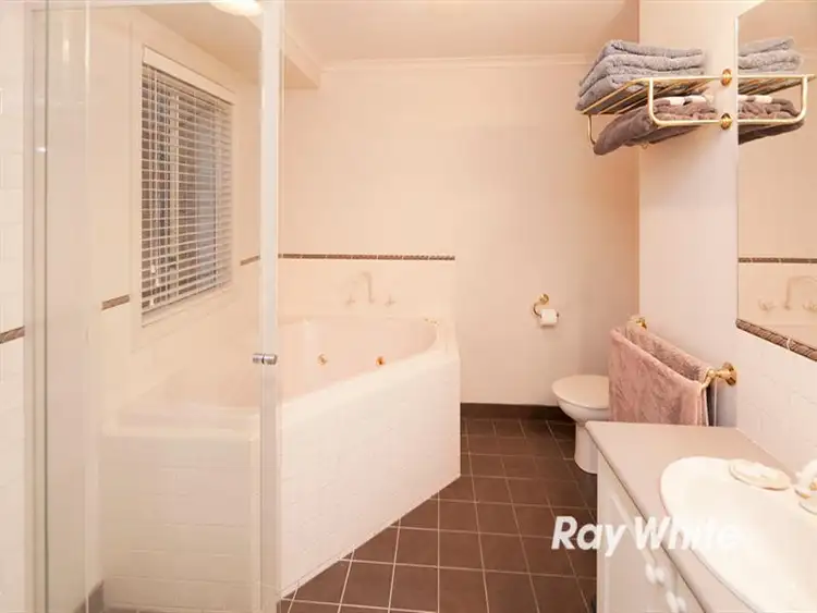 Fifth view of Homely house listing, 135 Pindara Blvd, Langwarrin VIC