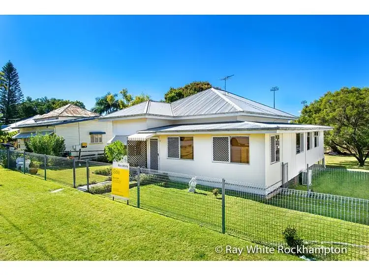 43 West St, The Range QLD