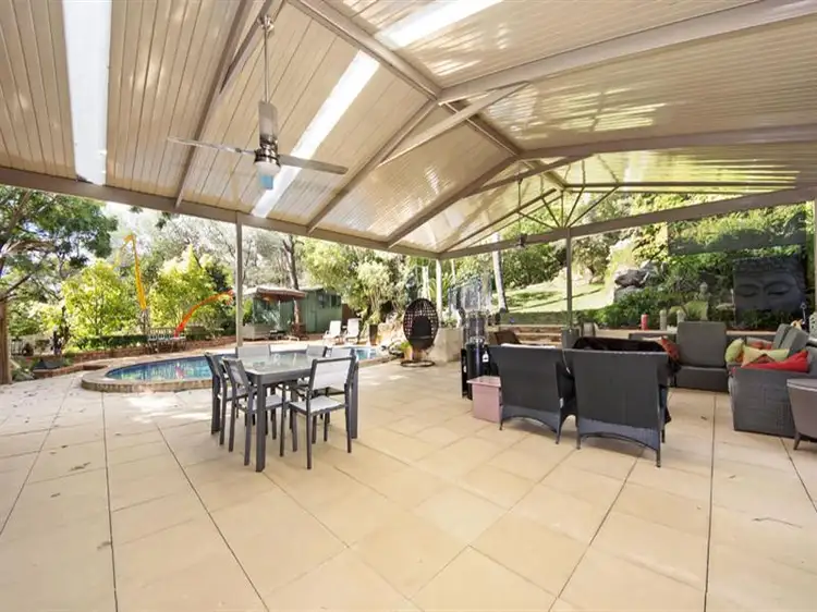 28 Shand Cl, Illawong NSW