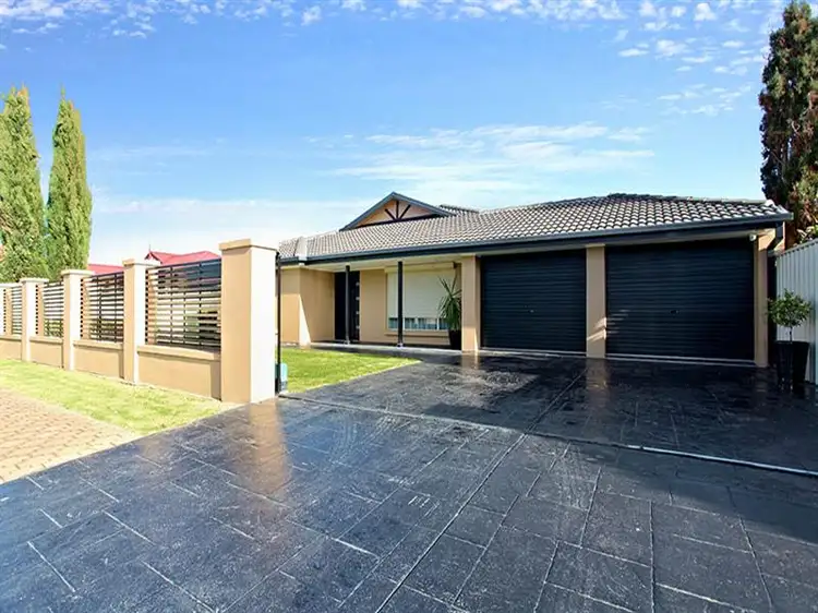 39 Charlotte Dr, Paralowie SA