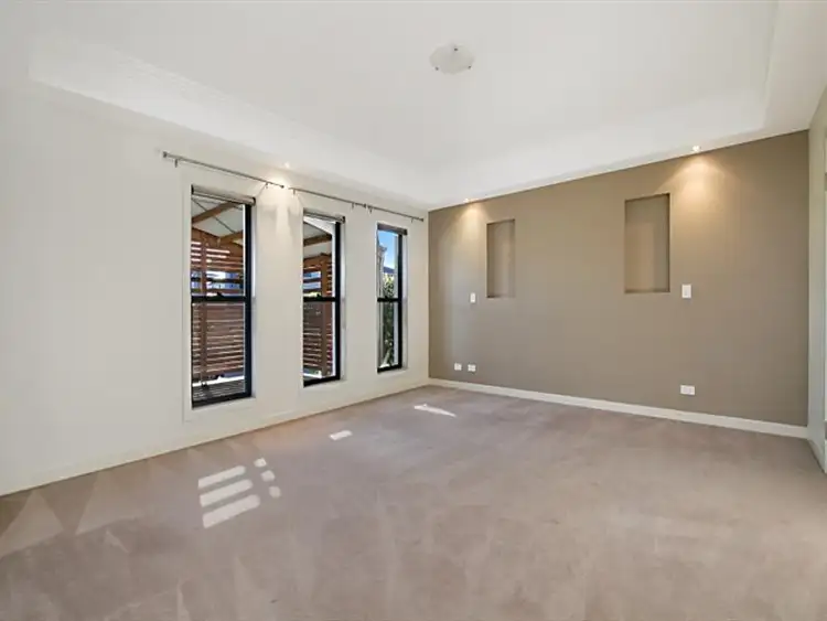 Second view of Homely house listing, 8 Meredith St, Eight Mile Plains QLD