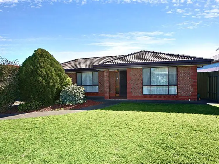9 Marrington Cct, Morphett Vale SA