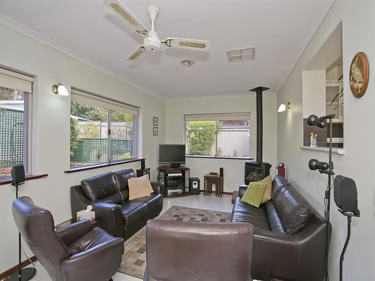 Seventh view of Homely house listing, 6 Camira Pl, Gooseberry Hill WA