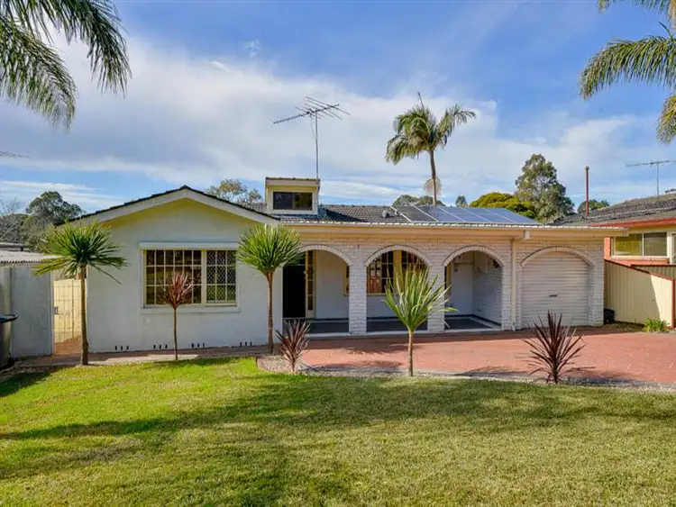 15 Evergreen Ave, Bradbury NSW