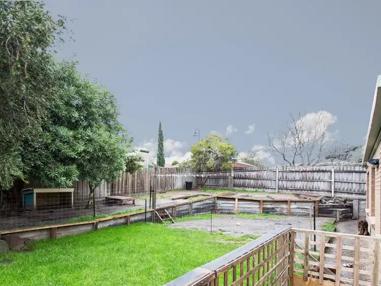 Seventh view of Homely house listing, 18 Sandhurst Mews, Hampton Park VIC