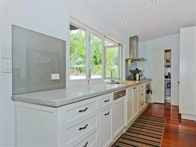 9 Rambler St, Bardon QLD