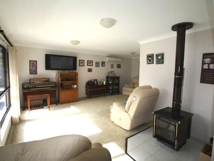 Second view of Homely house listing, 2 Charmaine Ct, Albany Creek QLD