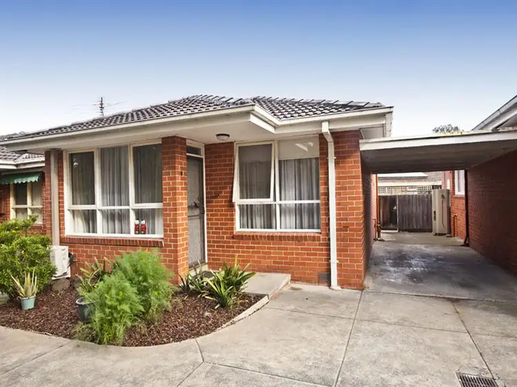 3/6 Batten St