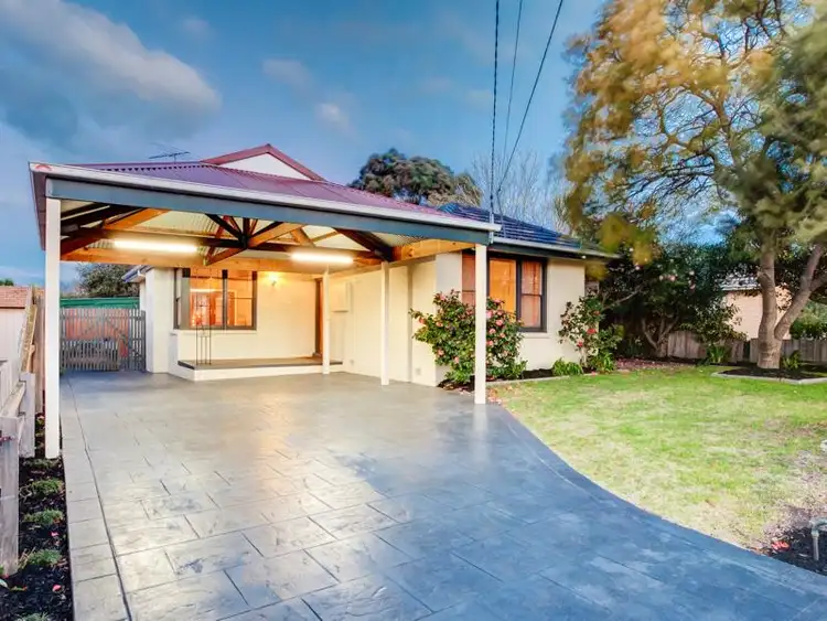 12 Moonda Gr, Cheltenham VIC