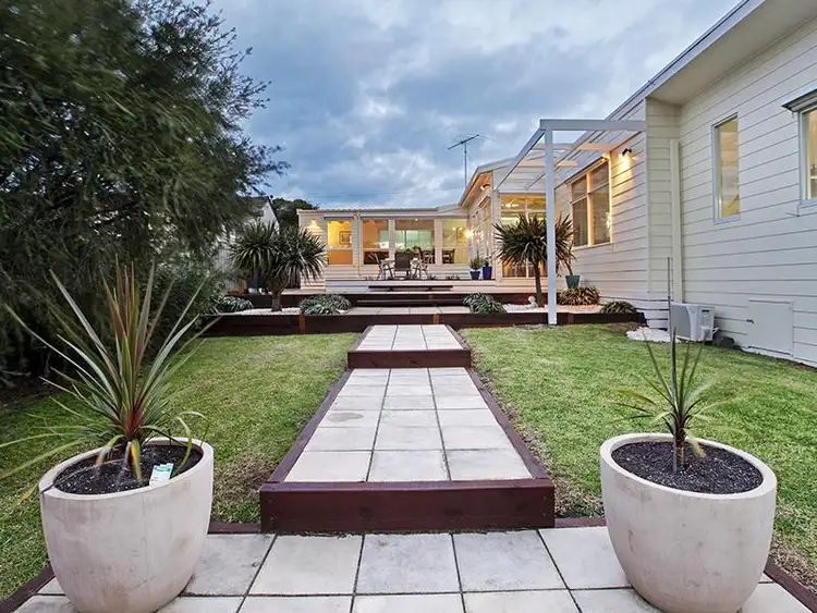 20 Clarke Ave, Belmont VIC