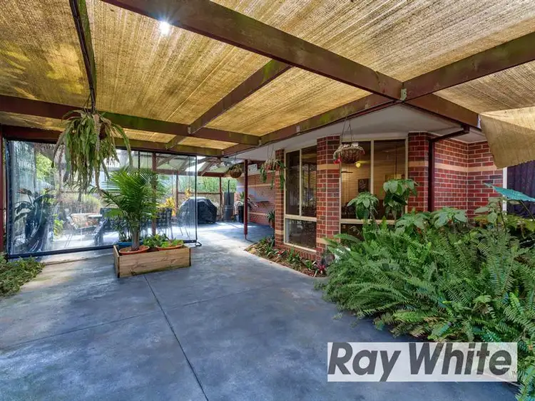 17 Angelina Way, Somerville VIC