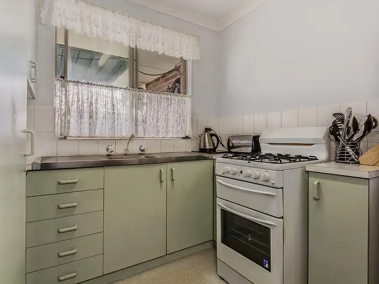 Fifth view of Homely house listing, 9 Barracuda Rse, Warnbro WA