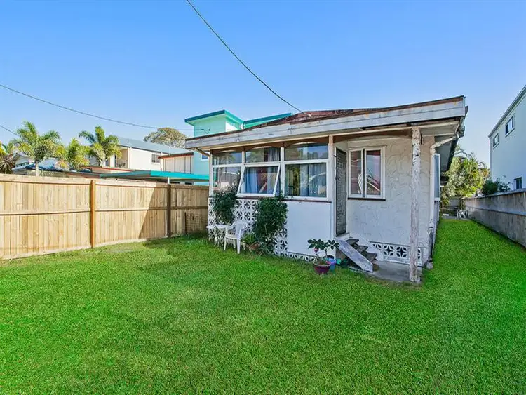 Second view of Homely house listing, 37 TwentyFifth Ave, Palm Beach QLD