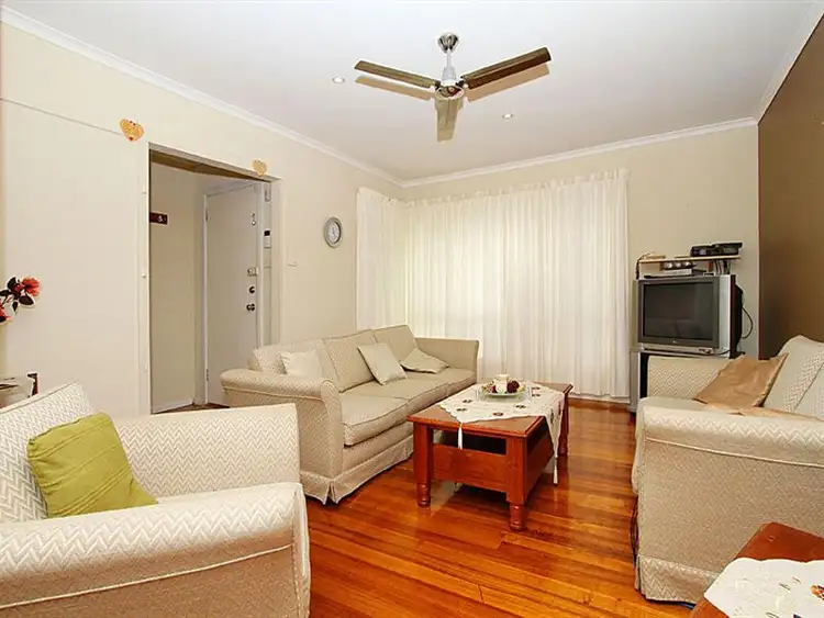 Fifth view of Homely house listing, 7 Noel Ct, Thomastown VIC