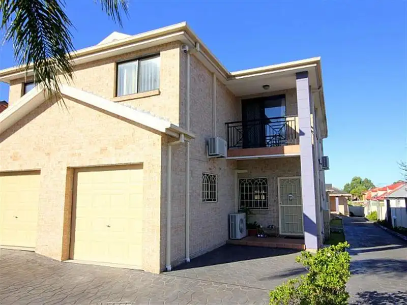 Main view of Homely townhouse listing, 2/102 Hunter St, Condell Park NSW