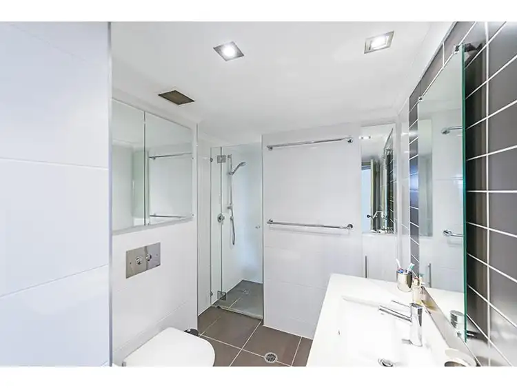 Fifth view of Homely apartment listing, 24/55 Thorn St, Kangaroo Point QLD