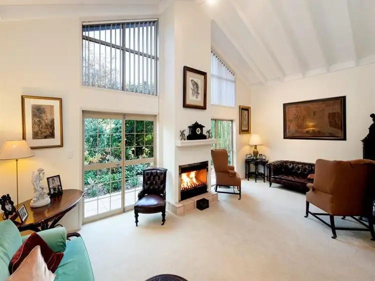 33 Kuranda St, Balmoral QLD